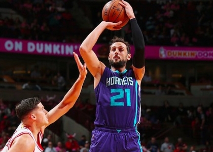 Belinelli in azione - Foto Twitter @Hornets