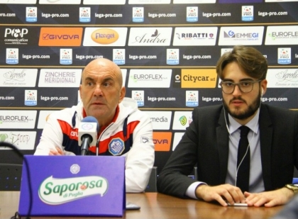 Giancarlo Favarin (a sinistra), allenatore della Fidelis Andria - Foto Ufficio Stampa Fidelis Andria