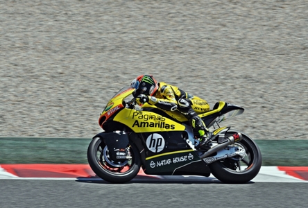 MotoGP, Gran Bretagna: Rins beffa Marquez, caduta per Dovizioso
