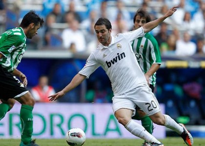 Liga: Real passeggia sul Granada