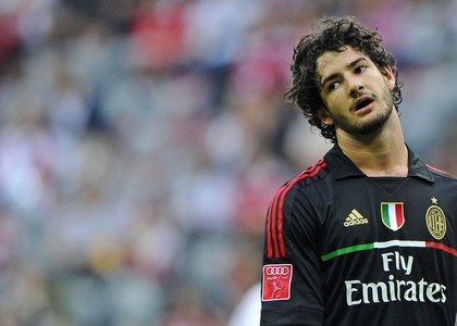 Sorprende o no: Pato ancora rotto e i bagni di San Siro