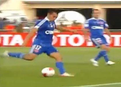 Cile: Vargas, supergol e addio. Video