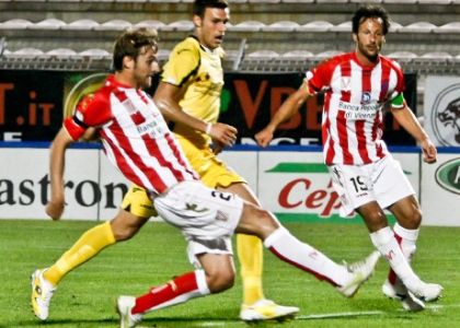 Serie B: Crotone-Vicenza 2-2. FINALE