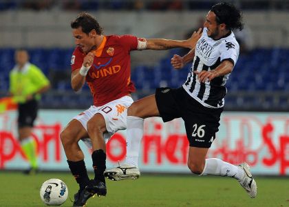 Calcioscommesse: Pesoli, in catene davanti a Figc