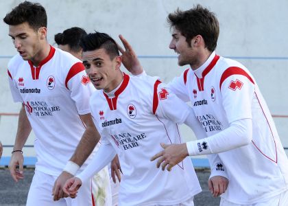 Serie B: doppio Bari, il Varese si arrende