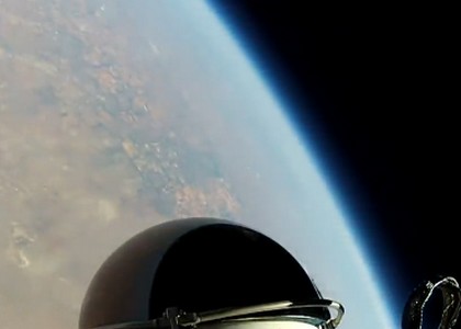 Ecco cos'ha visto Felix Baumgartner. Video