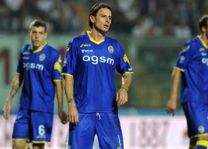 Serie B: vince il Verona, crolla lo Spezia