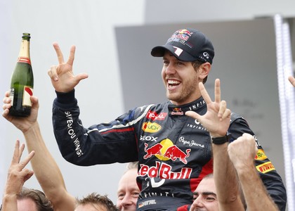 F1, Vettel riceve trofeo Mondiale: 