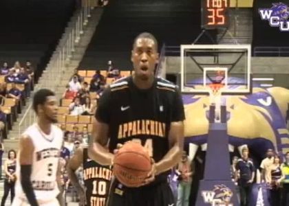 Ncaa: un tiro libero da dimenticare. Video