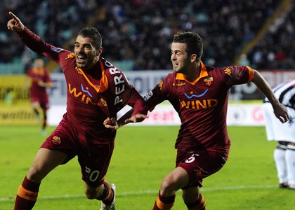 Serie A: bum bum Destro, la Roma sbanca Siena