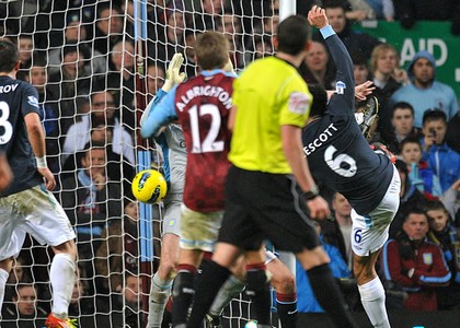 Premier: Lescott gol, il City si riprende la vetta