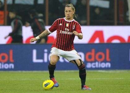 Milan, prova tv: Mexes squalificato tre giornate
