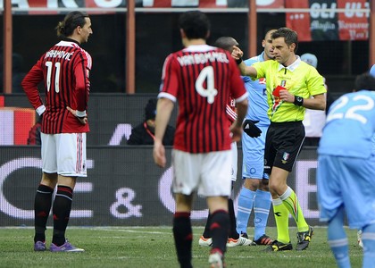 Serie A: Milan e Napoli in bianco, Ibra in rosso