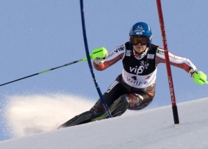 Sci, Slalom Flachau: Velez Zuzulova concede il bis, disastro Italia