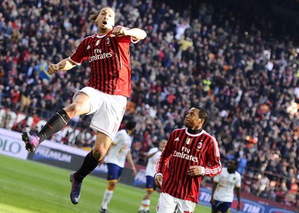 Serie A: Ibra stende il Lecce, il Milan allunga