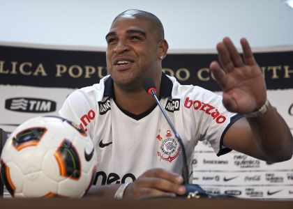 Adriano apre al Catania: 