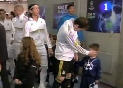 Real: Casillas, e il fazzoletto dov'è? Video