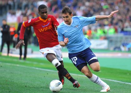 Serie A: festa Lazio nel derby, Roma furiosa