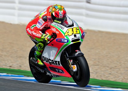 MotoGp: Rossi insegue Stoner nel ricordo di Sic