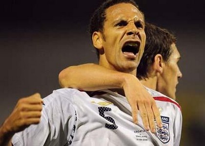 Dall'Inghilterra: Hodgson 'taglia' Rio Ferdinand