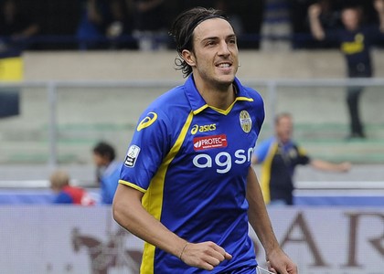 Serie B: Varese steso, il Verona ci crede