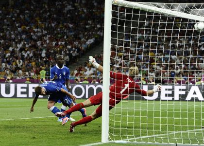 Inghilterra-Italia: il gol annullato a Nocerino in 3D. Video