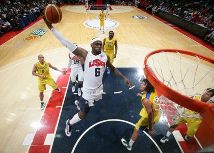 Basket: gli Usa battono il Brasile davanti a Obama