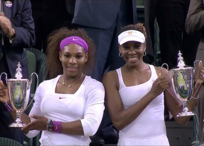 Wimbledon: Williams regine nel doppio