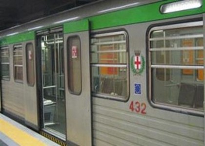 Milano: scontro tra metro, 11 feriti