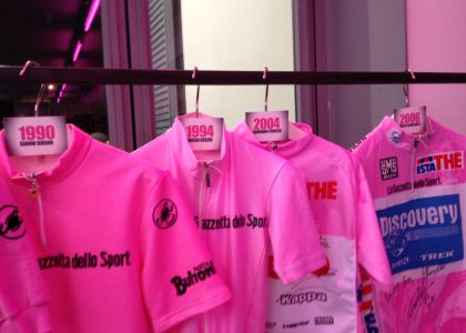 Giro d'Italia 2013: Paul Smith svela le nuove maglie. Video