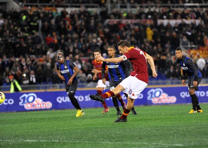 Serie A: Totti-Palacio, Roma-Inter 1-1