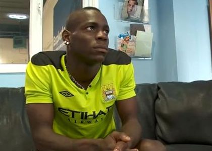 Manchester City: il tributo a Balotelli. Video