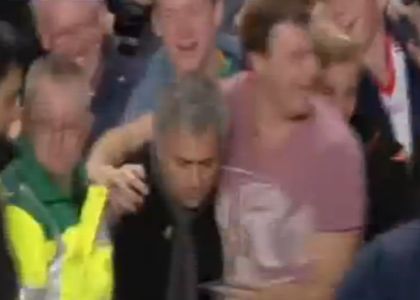 Mourinho, prima lo show poi le scuse