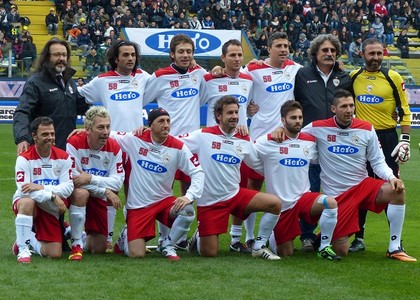 Gol per Sic: gli amici di Simoncelli battono i cantanti