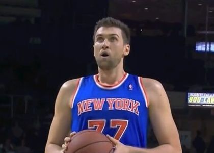 Nba: Bargnani non basta ai Knicks, Warriors inarrestabili