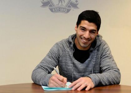 Niente Juventus, Suarez rinnova col Liverpool