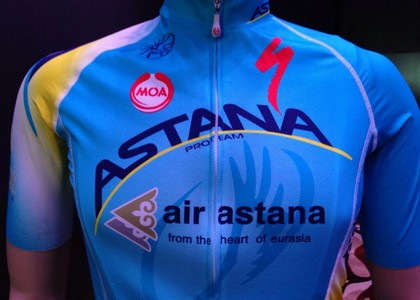 Ciclismo: Astana, ecco la nuova maglia
