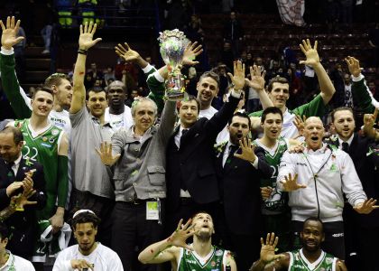 Final Eight: Varese non regge, Siena pentacampione