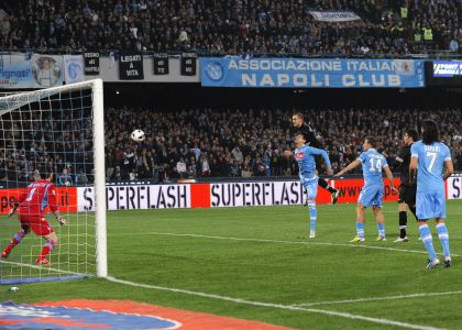 Serie A: il Napoli lotta, la Juve tiene