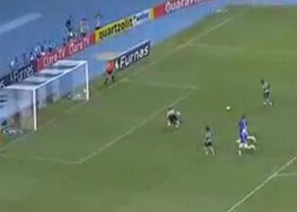 Botafogo: Seedorf, un errore incredibile. Video