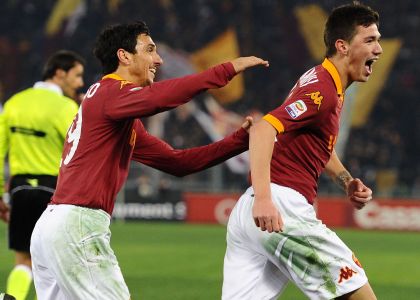 Serie A: Roma da favola, il Genoa si arrende
