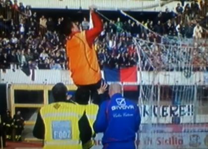 Catania-Inter: si rompe la porta, c'è il raccattapalle. Video
