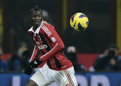 Niang scarica il Milan: 