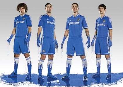 Chelsea: presentate le nuove maglie