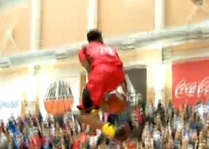 Wiggins, reverse da sogno. Video