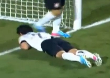 Copa Libertadores: Pato, incredibile gol sbagliato. Video