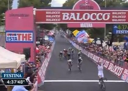 Giro d'Italia 2013, 5a tappa: Degenkolb vince a Matera