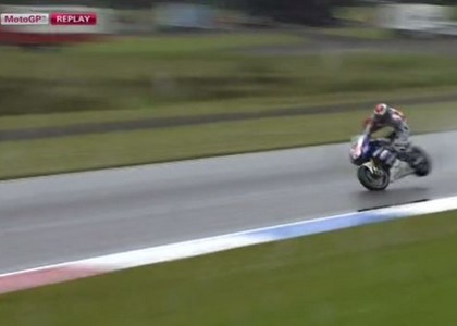 MotoGP, Olanda: che botta Lorenzo, la caduta di Assen. Foto