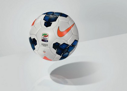 Serie A: presentato il pallone 2013-14