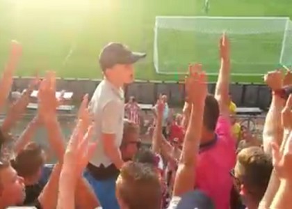 Psv, a 10 anni è già capo ultrà. Video